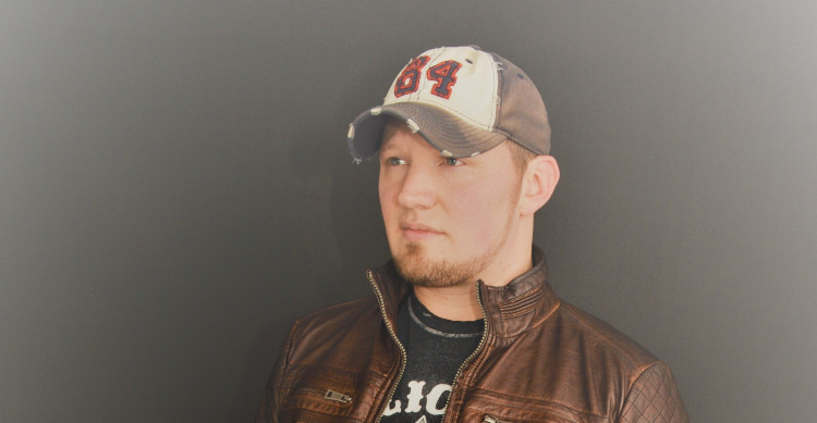 Country music artist Joe McGinness